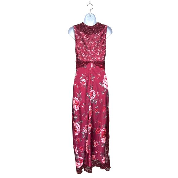 Avec Les Filles Floral Maxi Dress - Red and Pink - Picture 2 of 6